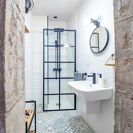 Pleno Centro. Acogedor Y Con Diseno. Huelva